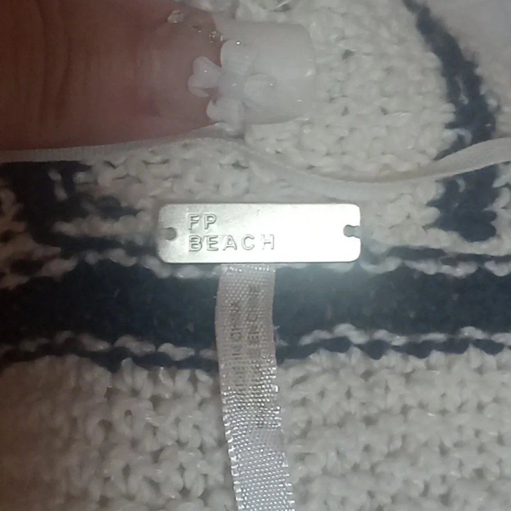Free people beach sweater size small